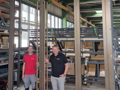 Türe mit einer Höhe von 3.6 m
