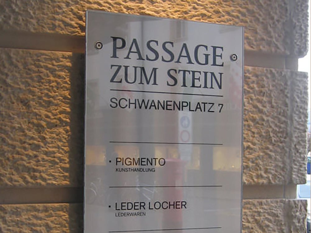 Passage zum Stein